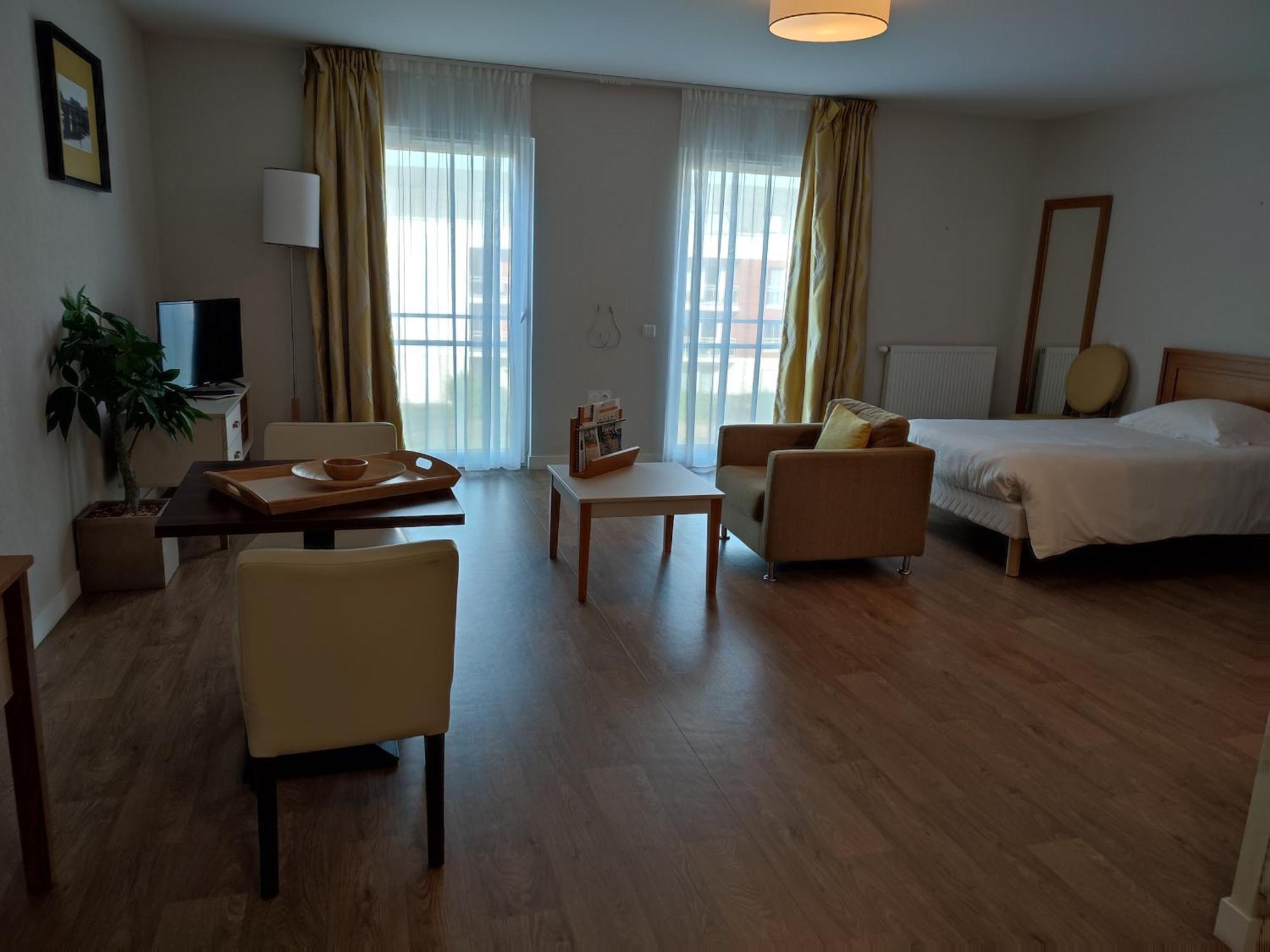 Aparthotel Domitys Les Comtes De Sologne *